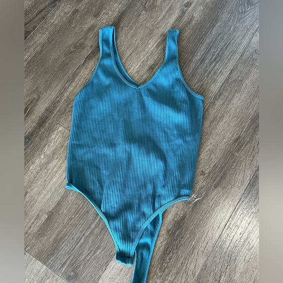 Gypsy & Jade Tops - Gypsy + Jade Bodysuit Teal Ribbed V-Neck size large/XL